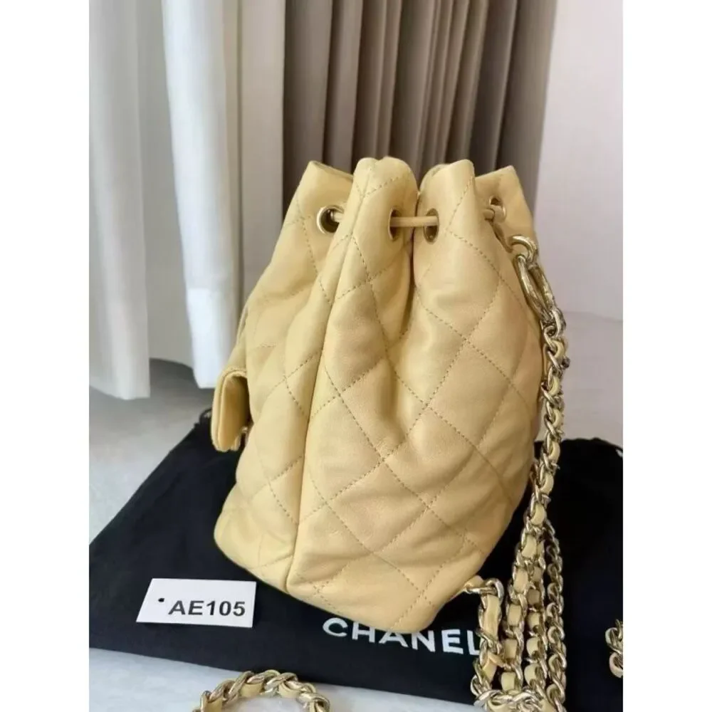 CHANEL brand color